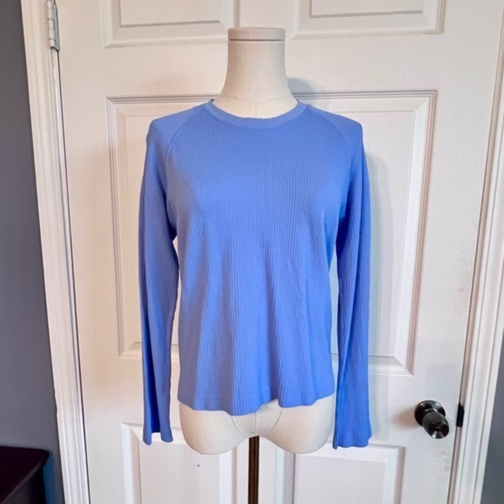 Avocado Seemless Ribbed Long Sleeve Activewear Lightweight Women’s Top Size M/L